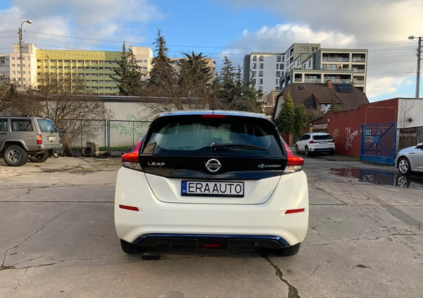 Nissan Leaf cena 64821 przebieg: 123000, rok produkcji 2018 z Bydgoszcz małe 596